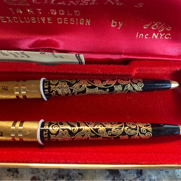 Vintage Chanel and Arpege Pen Set - Picture 3 of 8